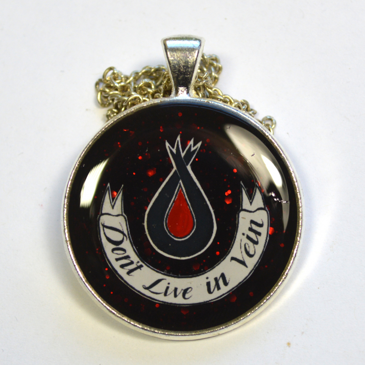 Discworld Terry Pratchett Überwald League of Temperance Pendant
