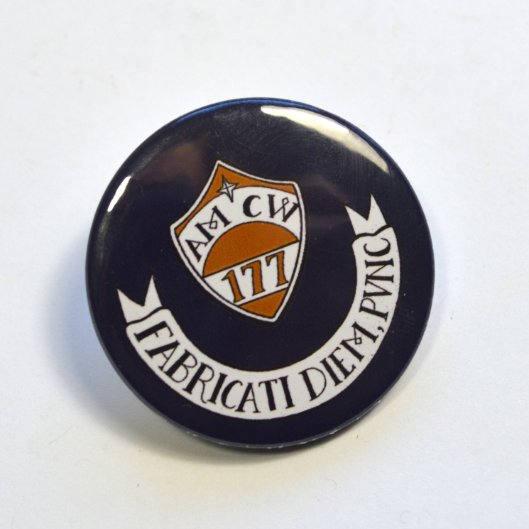 Discworld Captain Vimes "Fabricati Diem, Pvnc" Badge